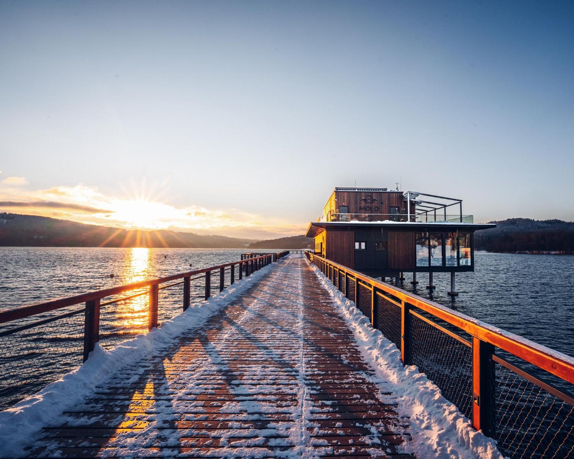 Molo Lipno Residence ลิปโนนัดเวิลตาวู ภายนอก รูปภาพ
