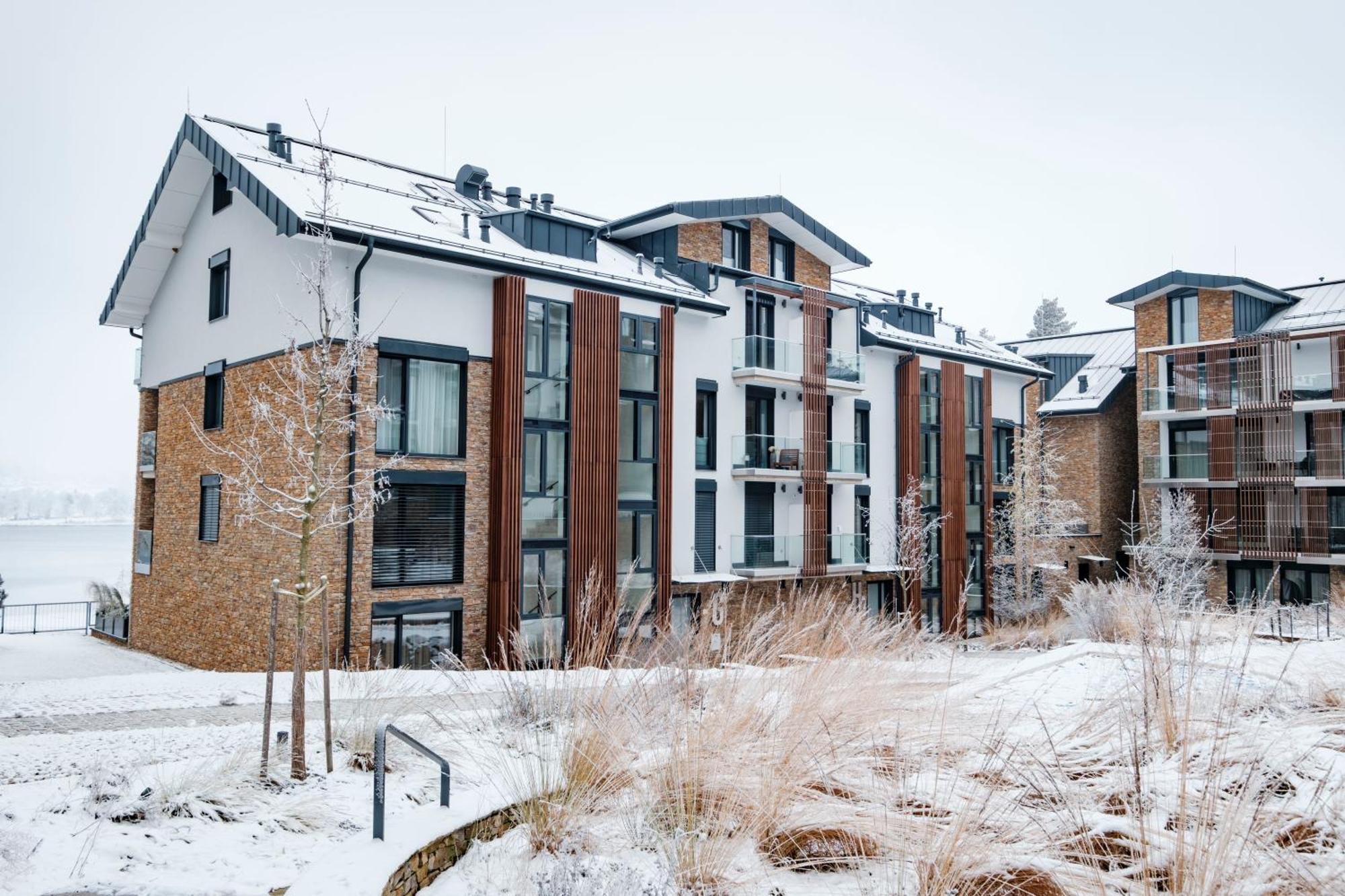Molo Lipno Residence ลิปโนนัดเวิลตาวู ภายนอก รูปภาพ